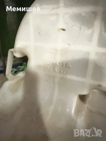 Казанче за чистачки Lexus IS220d, снимка 2 - Части - 51855940