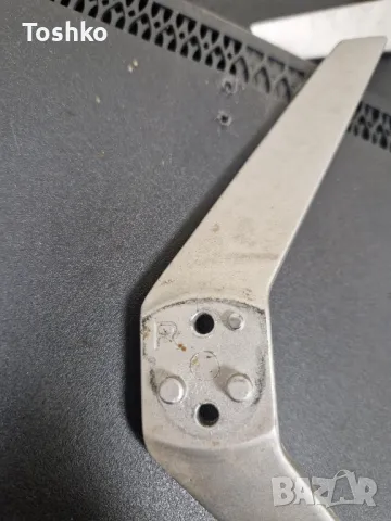 Стойка крачета за ТВ SHARP LC-43CFE6452E, снимка 2 - Стойки, 3D очила, аксесоари - 47839437