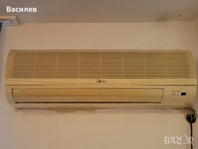 Климатик Midea, снимка 2 - Климатици - 52462325
