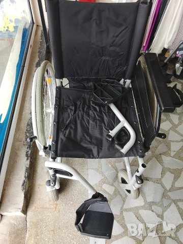 инвалидна количка и санитарен стол, снимка 4 - Инвалидни колички - 54275521