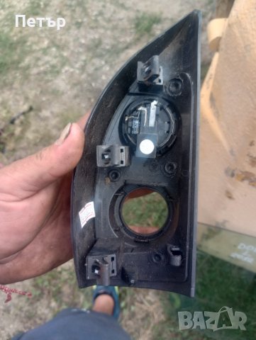 Ляво триъгълно капаче за врата Фиат добло след 2010 Опел комбо Д, снимка 2 - Части - 42370126