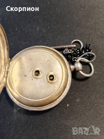 Швейцарски СРЕБЪРЕН джобен часовник 1900г. с ключе - 10 РУБИНА ПРОМОЦИЯ, снимка 8 - Джобни - 48362081