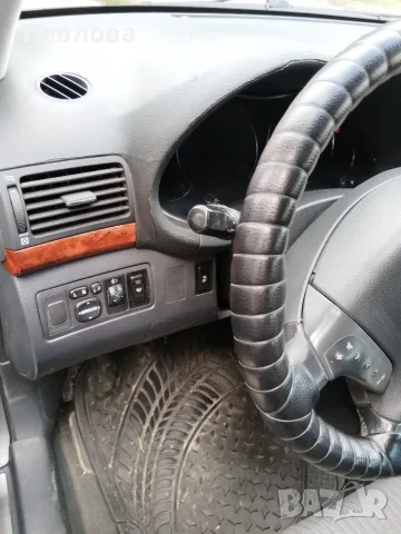 Продавам Тойота Авенсис 1,8 бензин, снимка 3 - Автомобили и джипове - 56277308