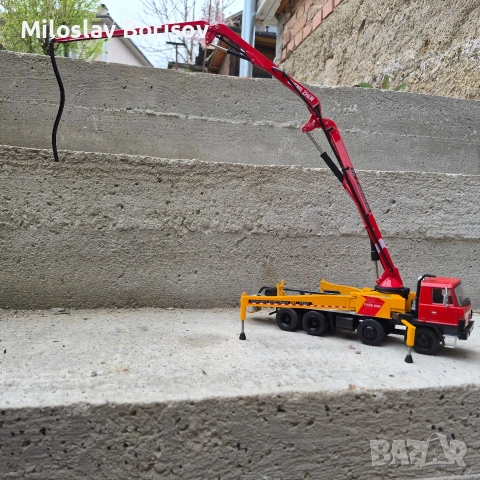 Tatra 8x8 бетон помпа 1:43, снимка 9 - Колекции - 54277626