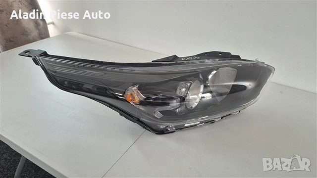Десен фар Kia Ceed Facelift година 2021 2022 2023 2024 2025 Халогенна LED лупа код 92102J7051 , снимка 5 - Аксесоари и консумативи - 53944968