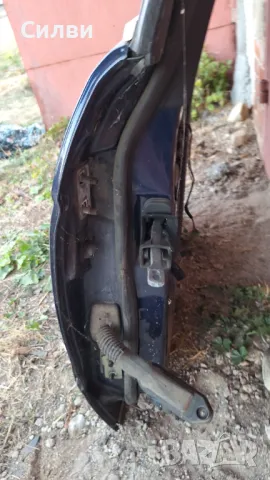 Задна лява врата за БМВ е39 от BMW e39 тъмносиния задна лява врата дясно огледало, снимка 8 - Части - 47828313