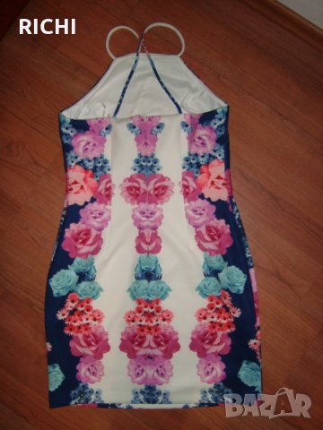 GUESS  рокля на цветя, снимка 5 - Рокли - 30993361