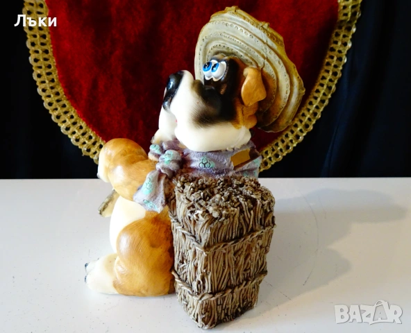 Порцеланова фигура Куче земеделец,касичка. , снимка 4 - Статуетки - 53929135