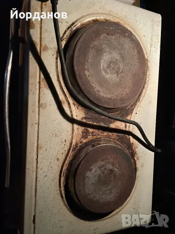 Готварска печка с котлони ARIELLI, снимка 3 - Печки, фурни - 49600484