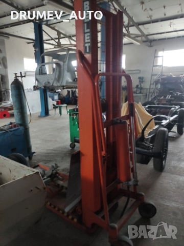 Продавам ръчен мотокар, снимка 2 - Индустриална техника - 52479753