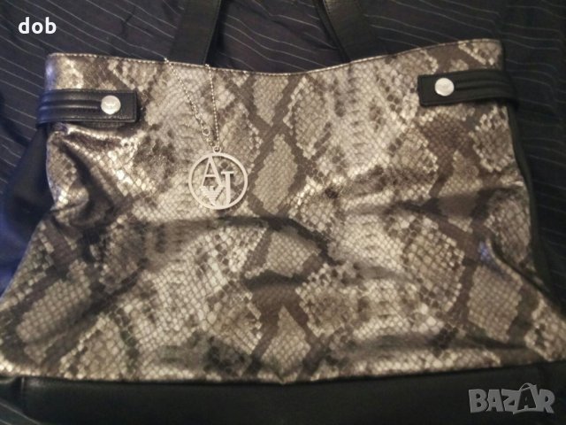 Нова чанта Armani Jeans handbag snake print, снимка 3 - Чанти - 30992549