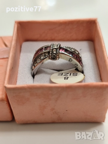 Златни пръстени 18к злато със камъни Сваровски, снимка 3 - Пръстени - 15048021