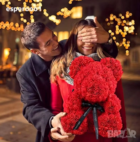 Плюшено мече от LED рози