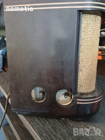 Белгийско бакелитено радио Siera, снимка 2 - Антикварни и старинни предмети - 54186960