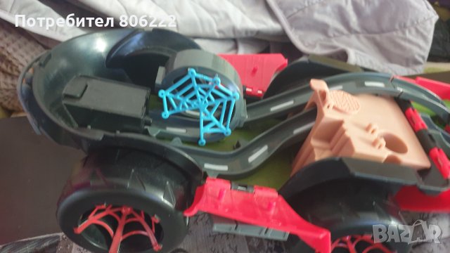 Трансформираща кола писта Спайдермен, снимка 4 - Коли, камиони, мотори, писти - 42467725