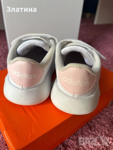 Бебешки маратонки Adidas Bubble Comfy , снимка 4 - Бебешки обувки - 52845651