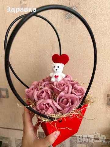 Кутия/букет  със сатенени/сапунени рози , снимка 3 - Романтични подаръци - 48670994