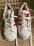 adidas 35 1/2 номер на червени сърца, снимка 1