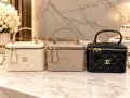 Chanel налична  чанта в черно бежово, снимка 1