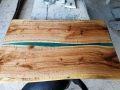 Плот за Маса изработен от червен дъб и епоксидна смола , снимка 5