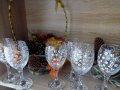 Комплект ръчно рисувани чаши ,подходящи за червено вино или вода, снимка 1 - Декорация за дома - 34465765