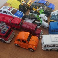 Сет детски играчки, колички, снимка 2 - Коли, камиони, мотори, писти - 42756747