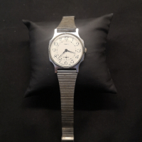Съветски часовник Победа , снимка 3 - Антикварни и старинни предмети - 44914935