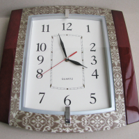 Ефектен голям стенен часовник 33/38 см пластмасов кварцов, отличен, снимка 4 - Стенни часовници - 44747528
