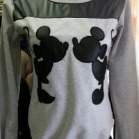 Удължена светлосива блуза с Мики и Мини Маус , снимка 1 - Блузи с дълъг ръкав и пуловери - 29990607