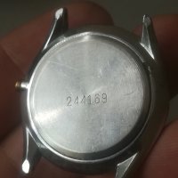 Часовник Raketa quartz. Made in USSR. Vintage watch. Ретро часовник. Ракета. Кварцов механизъм. , снимка 3 - Мъжки - 42090398