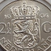 Сребърна монета 2 1/2 гулдена 1964г. Кралица Юлиана Нидерландска 39626, снимка 4 - Нумизматика и бонистика - 42755713