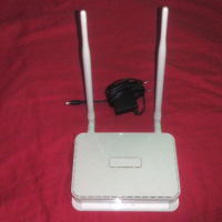 Access point/Аксес пойнт Netgear WN203 300 Mbps, снимка 3 - Рутери - 40391603