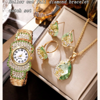 Комплект луксозен дамски кварцов часовник с кристали +бижута Relogio Feminino, снимка 1 - Дамски - 44804691