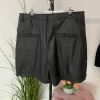 Кожен панталон в размер 48, подходящ е за XL, снимка 8 - Панталони - 44514642