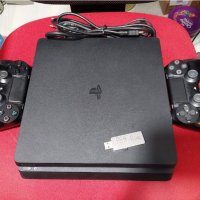 Хакнат !!! Playstation Slim 1tb хард + 2 контролера, снимка 1 - PlayStation конзоли - 42815308