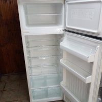 Бежав хладилник с горна камера ретро дизайн 2 години гаранция!, снимка 2 - Хладилници - 42914606