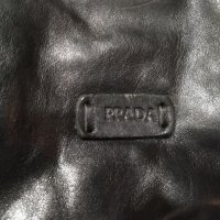 Дамска чанта Prada, снимка 2 - Чанти - 39526730