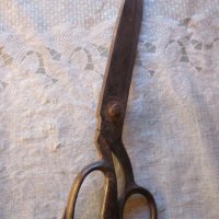 Шивашки инструменти и принадлежности-за кроене,шиене,гладене, мерене и рязане-антикварни, снимка 3 - Антикварни и старинни предмети - 31582951