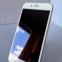 iPhone 8 64GB 87% Батерия /Бартер, снимка 2 - Apple iPhone - 44808799