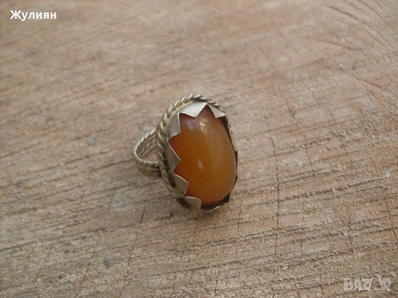 СТАР ПРЪСТЕН С КЕХЛИБАР, снимка 1