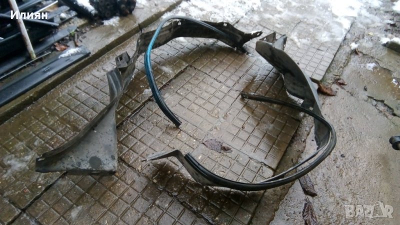 Подкалници за Мерцедес 124, снимка 1