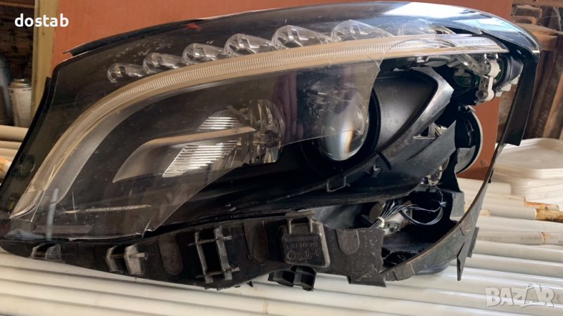 Фар Мерцедес w156 gla, снимка 1