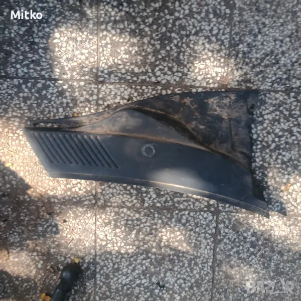 Водобран Предно Стъкло Десен За Рено Клио 2 2003г / Renault Clio 2 2003y, снимка 1