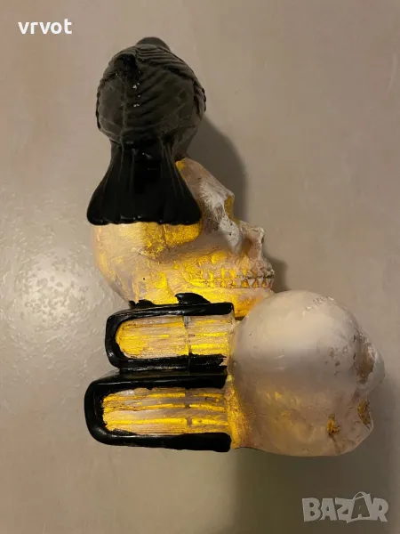 ПРОМОЦИЯ Предлагам стилна и артистична лампа с изящен дизайн, снимка 1