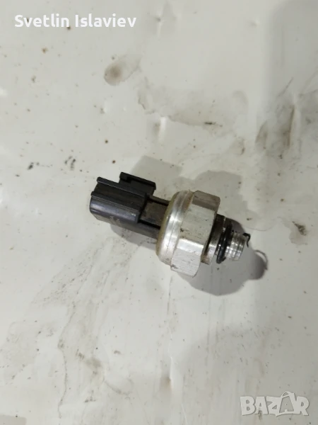 Прекъсвач на налягането на климатика Хюндай и30 (07-11) , снимка 1