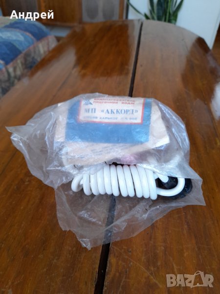 Стар проточен водонагревател, снимка 1