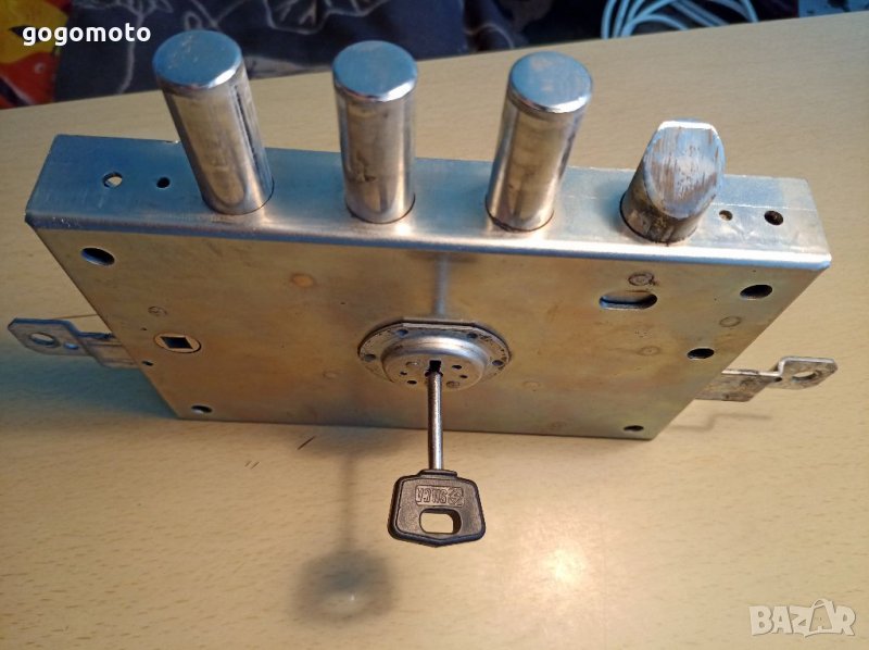 ОСНОВНА КАСОВА БРАВА MOTTURA + 3 странно заключване, снимка 1