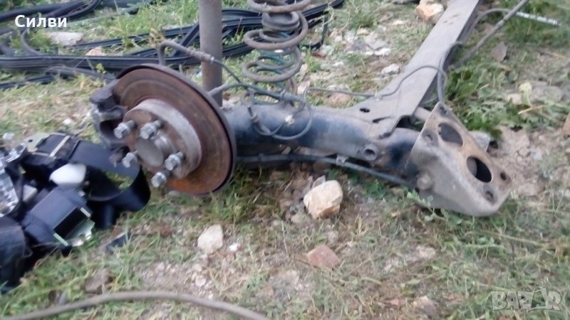 Задни спирачни дискове и заден десен спирачен апарат пружини за Фолксваген Голф 4 от Vw Golf 4 диск, снимка 1