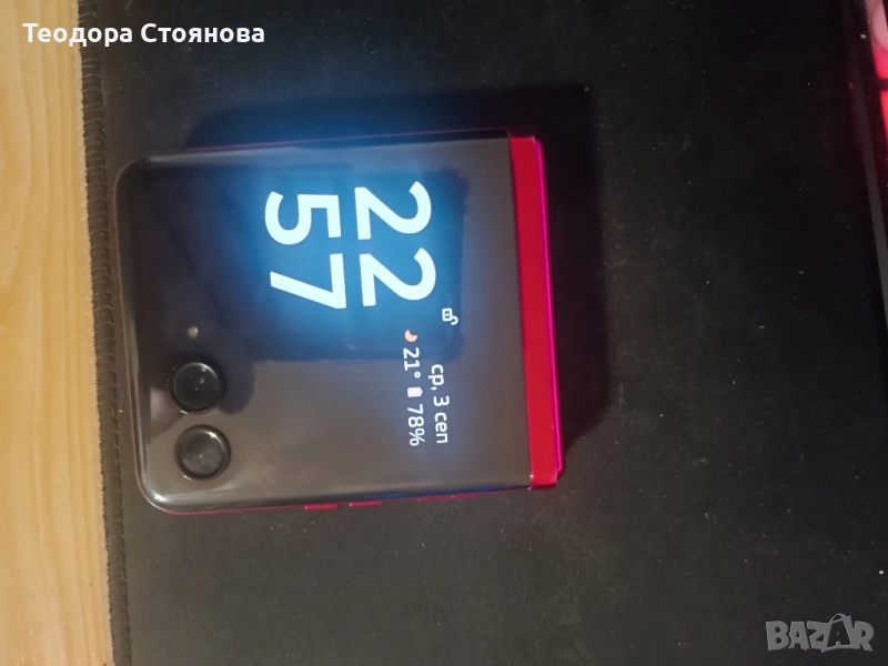 Motorola razer 40 ultra, снимка 1