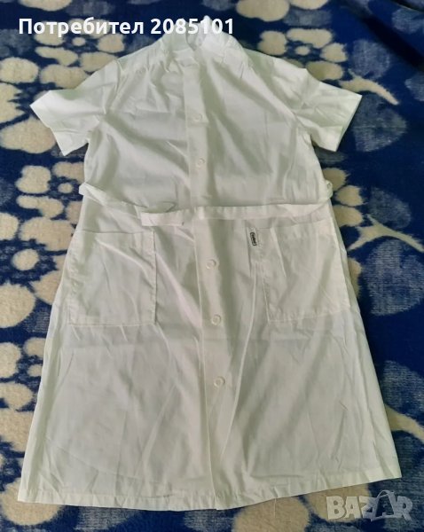 Работна бяла дамска престилка с къс ръкав, снимка 1